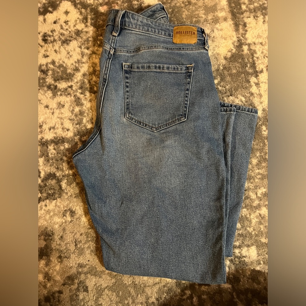 Hollister Curvy Ultra High Rise Jeans
